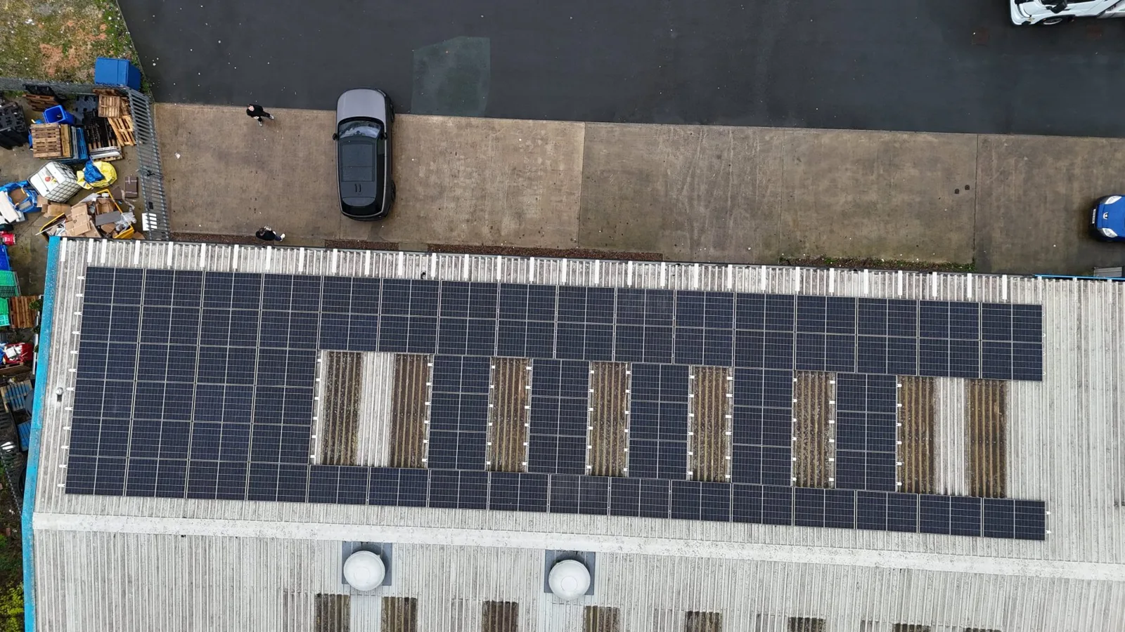 Vaults HQ commercial solar installation